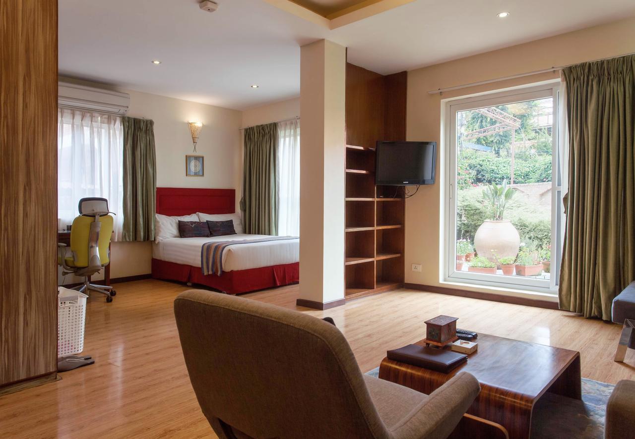 Shaligram Hotel & Spa Lalitpur Экстерьер фото